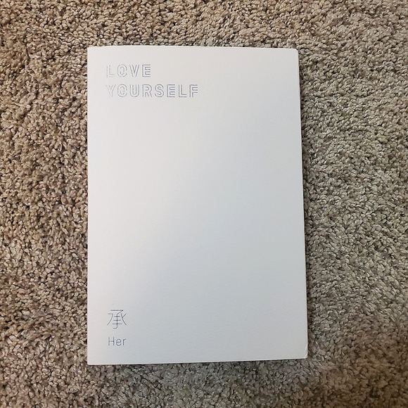 BTS Love Yourself Her Album (Version: O) With CD - Picture 3 of 5